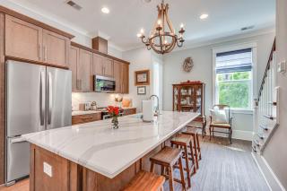 Mount Pleasant Vacation Rental about 2 Mi to the Beach - Charleston - 7