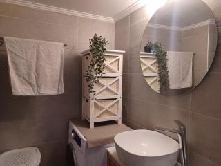Little Cottage with Garden - Mirina - 9