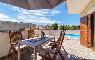 Two-Bedroom Holiday Home In Biograd - Biograd na Moru - 4