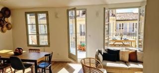 Terrasse - Hyper centre - 2 chambres - Parking gratuit - Calme & lumineux - Arrivée autonome - 0