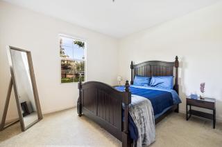 Quiet Irvine Poolside Ground Floor Apartment, Fast WIFI, Walk to Shops, Near Great Park, UCI, Irvine Spectrum - 2