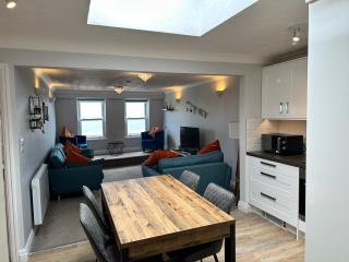 North Beach Heights Tenby, No 6 Newton Croft - Tenby - 2