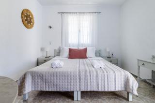Aelia Studios - Stafylos - 3