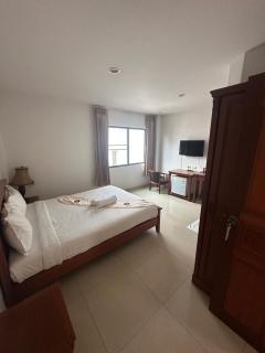 Royal Sweet Hotel Patong - Patong Beach - 2