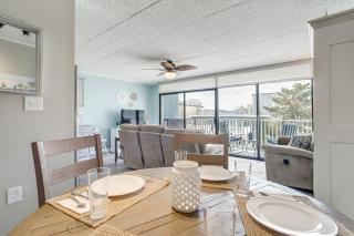 Walk to Shore Retreat with Balcony in Ocean City - Ocean City - 6