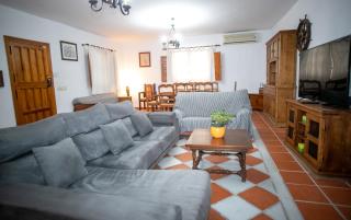 Cortijo Rural con Vistas al Mar y Silencio Natural - 4