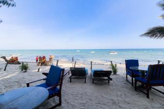 Beach front 2 bedroom apartment - Mombasa - 0