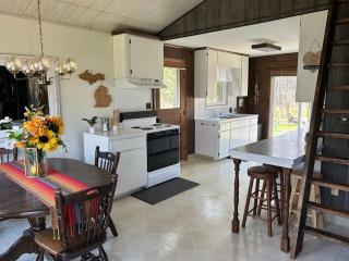 Lakeside Loft - Walk to Lighthouse County Park - 6