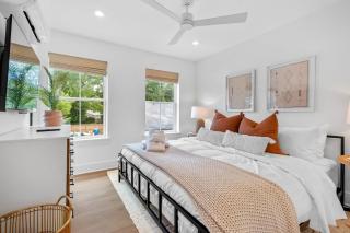 The Weekender House Pool Downtown - 3