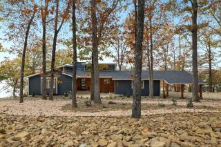 Eagles Bluff Views of Beaver Lake - Springdale - 2
