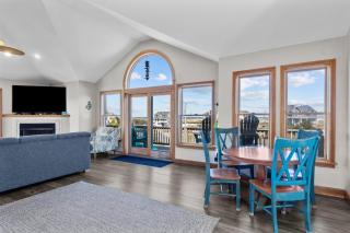 7150 - Fintastic Waves by Resort Realty - Waves - 2