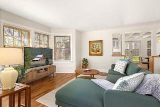 Cottage on Rush Heart of Fayetteville - 1