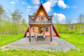 Walk to Ski Lift! Charming Hunter A-Frame - Lanesville - 0