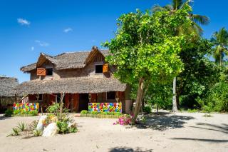 Tiki Lodge By Le Zahir - - 9