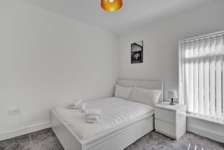 2 Bed House Sleeps 5 the heart of liverpool - Liverpool - 5