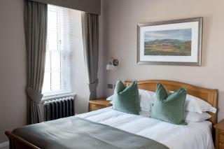 The Forbes Arms Hotel - 8