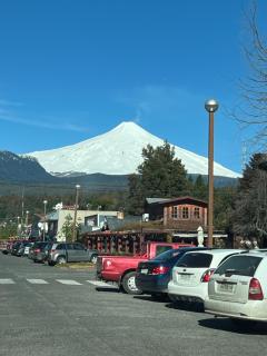 Departamento en Pucón Familiar para 7 personas vista Volcán Villarrica 4 dormitorios 3 baños - Pucón - 0