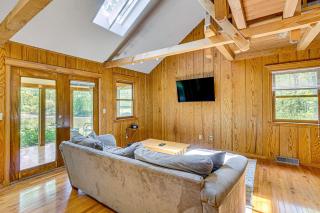 Historic Clark Cabin with Deck and Fishing Pond Access - Clark - 7