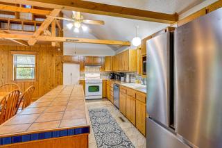 Historic Clark Cabin with Deck and Fishing Pond Access - Clark - 3
