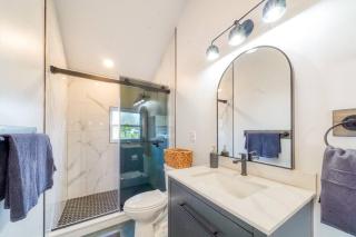 Brand New House with Large Porch in Lake Katrine - Lake Katrine - 6