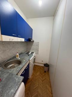 Аппарат рядом с Храмом Святого Саввы - Belgrado - 6