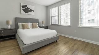 Landing at Foster on the Park - 1 Bedroom in Downtown - Durham - 0