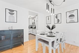 Kingsize Bett, Terrasse, Netflix, zwei Zimmer - Pforzheim - 9