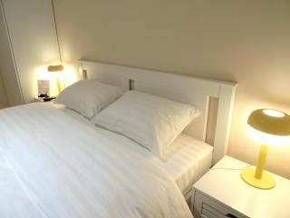 Smart Apartament Premium Tei - 110 mp, 4 Camere, Jacuzzi & Living Generos, Cameră Copii, Piatra Neamț - 8