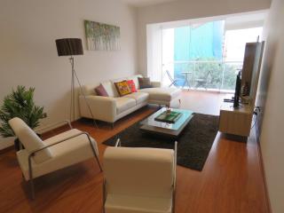 Spacious Apartment in Miraflores - Lima - 8