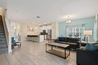 Clean Cozy Retreat: 10 Miles to Disney Pool Access - Kissimmee - 3
