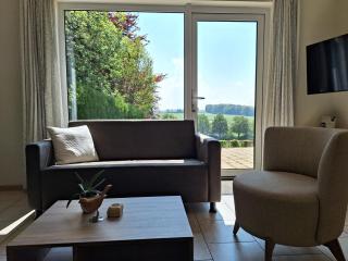 Vakantiehuis met UITZICHT! Domein Hellebeuk Valkenburg-Klimmen - Klimmen - 9