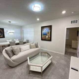 Beautiful Kissimmee Home - 8