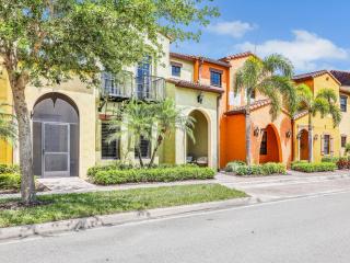 Luxury Paseo Townhome Pool Bars and Beaches - Fort Myers - 3