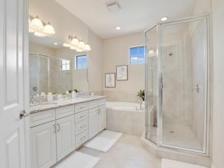 Luxury Paseo Townhome Pool Bars and Beaches - 5