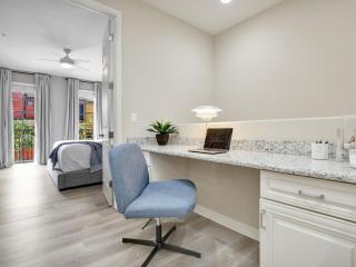 Luxury Paseo Townhome Pool Bars and Beaches - 6