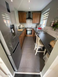 Cosy home close to M6 motorway - 2