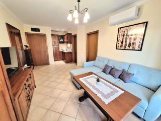 Marina Sun Sea View Apartment - Sosopol - 8