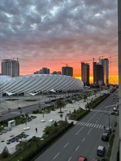 Квартира с отдельной спальней и видом на стадион - Batumi - 7