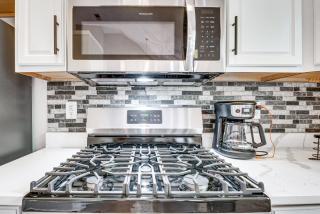 10 Mi to Stone Mtn Park Spacious Home in Lithonia - Lithonia - 4