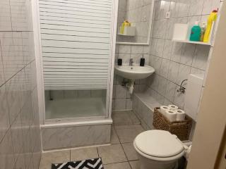 Premium One-Bedroom Apartment - Cologne - 2