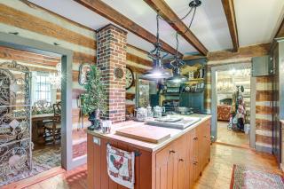 Spacious and Historic Cabin in New Haven with Pond! - New Haven - 2