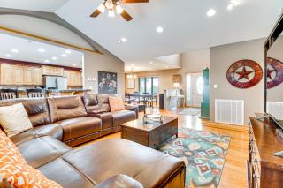 Family-Friendly Ozarks Getaway Less Than 21 Mi to Branson! - Omaha - 0