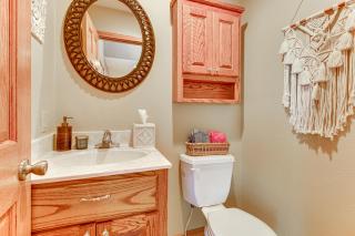 Family-Friendly Ozarks Getaway Less Than 21 Mi to Branson! - Omaha - 2
