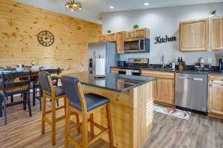 Serene Logan Retreat with Private Hot Tub and Fire Pit - Logan - 4