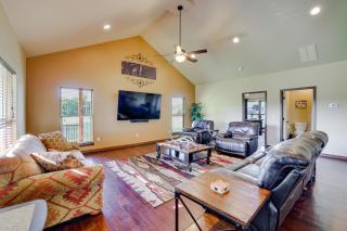 Neosho Home on 90 Acres with Private Pool and Fire Pit - 3