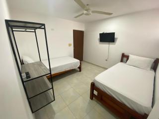 22 Guest House - Santa Marta - 5