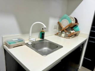2BR w Balcony in Araneta, Cubao w Pool and Gym - Porto Vita - Manila - 4