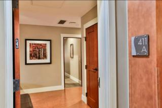 Magnificent Mountain Penthouse - Hot Tub & Pool managed by Little Sister Getaways - 3