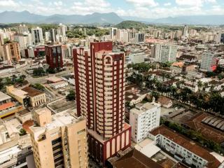 Rosenhaus - HomeClub apto grande com Smartv Cozinha - Joinville - 9