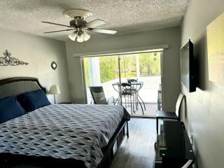 Modern Lake View Townhouse - Lauderhill - 2